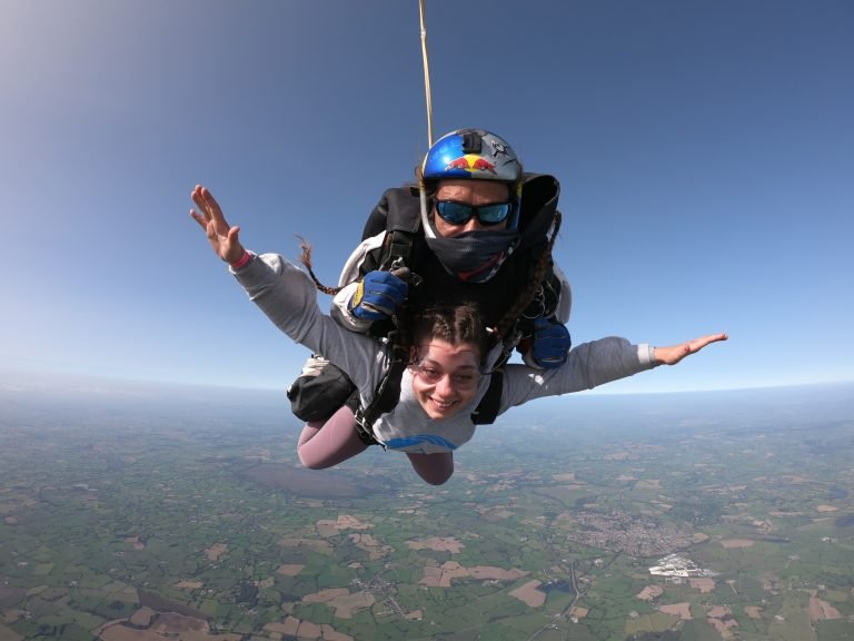 More tandem skydiving fun